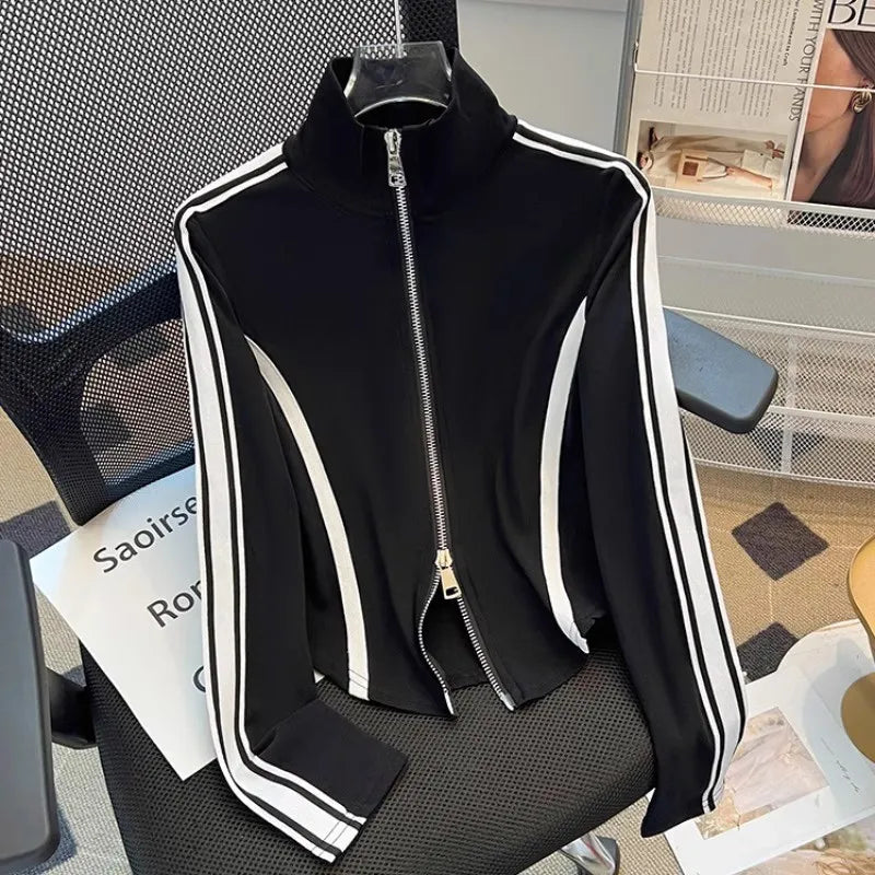 Contrasting-Color V-Neck Short-Sleeved Hoodie with Long Sleeves, Women's Early Autumn Fitted Short Double-Zip Cardigan Top