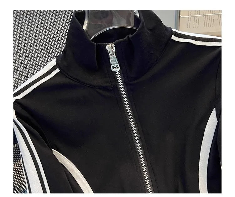 Contrasting-Color V-Neck Short-Sleeved Hoodie with Long Sleeves, Women's Early Autumn Fitted Short Double-Zip Cardigan Top